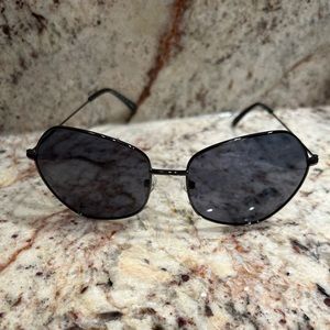 NWOT Prive Revaux sunglasses